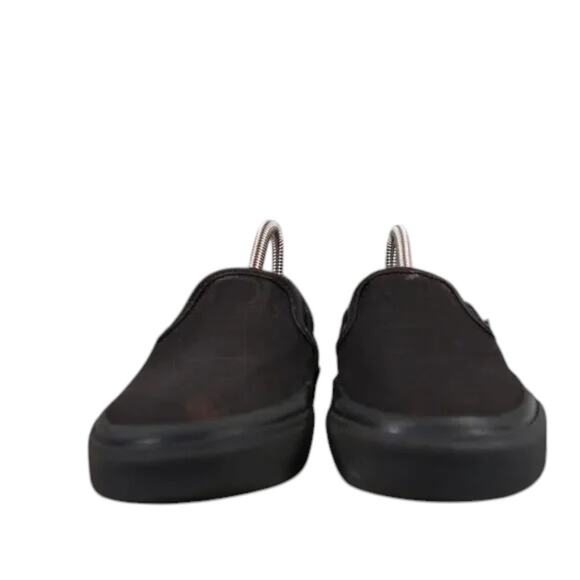 Vans Shoes Womens 6.5 Sneakers Classic Slip On Casual Black Canvas Skate Active - Picture 3 of 12